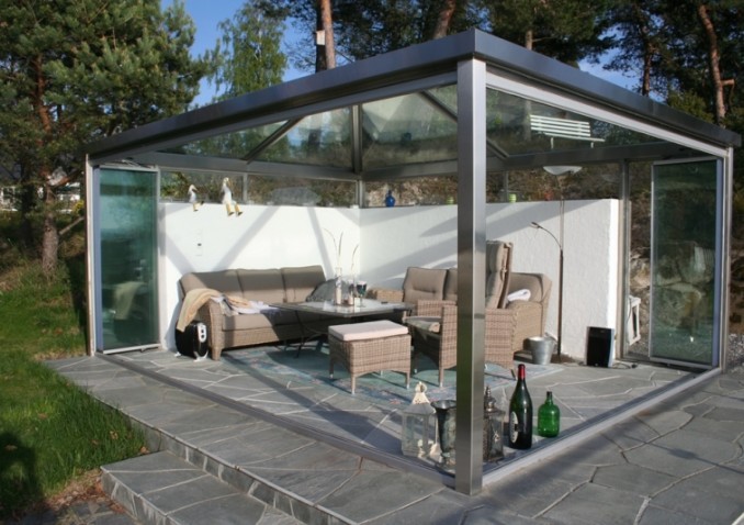 hagepaviljong-luksus-staalpaviljong-hagestue-glassveranda-i-rustfritt-staal-glassvapilion-luxus-staalpaviljong-spesialkonstruksjon